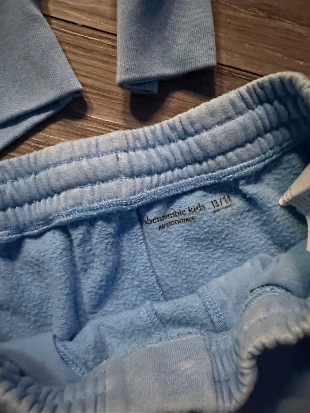 Abercrombie Light Blue Half-Zip Pullover Sweater & shorts